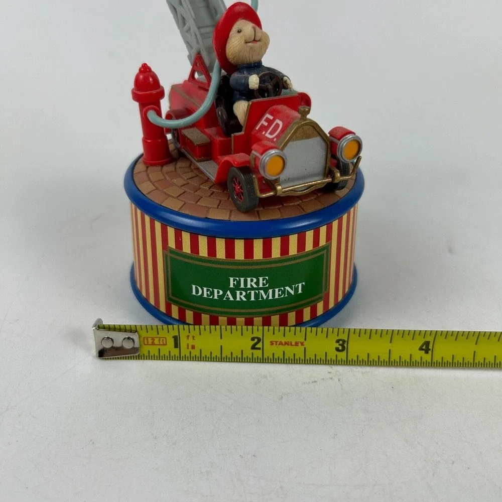 Enesco Mice On Fire Truck Fire Department To the Rescue Mini‎ Action Musical VTG